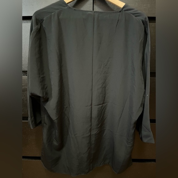 Button-Detailed High/Low Blouse - Picture 2 of 3